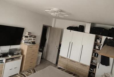 Apartament cu 4 camere decomandat în Triaj - 2