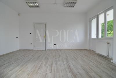 Casă individuală cu 11 camere cu Canalizare în Zorilor - 9