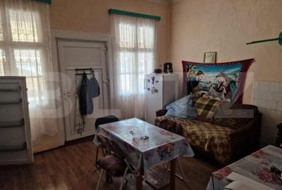 Casă cu 3 camere cu Teren 435 Mp în Abrud-Sat - 2