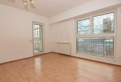 Apartament cu 4 camere decomandat în Victoriei - 11