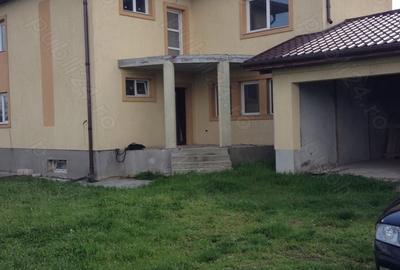 Casă cu 5 camere cu Teren 1400 Mp în Berceni - 7