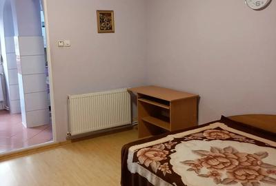 Inchiriez garsoniera - 4