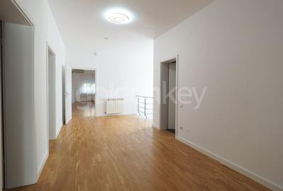 Casă individuală cu 7 camere cu Canalizare în Iancu Nicolae - 28