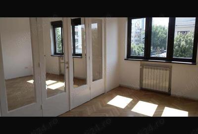 Apartament cu 5 camere semidecomandat în Amzei - 10