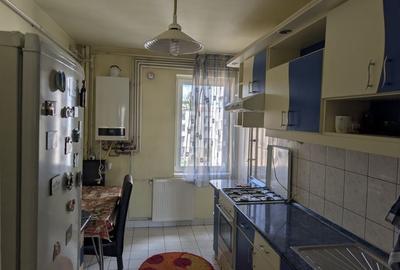 Apartament cu 3 camere în 1 Decembrie 1918 - 2
