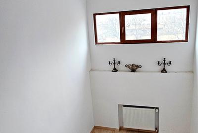 Casa High-Tech, cu design futurist, Piatra Neamt - 18