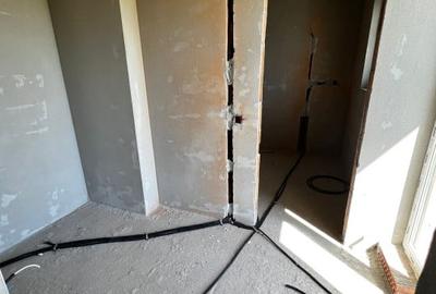 Duplex cu 4 camere cu Canalizare în Florești - 12