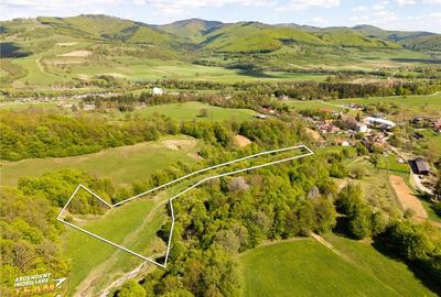 FILM! Teren extravilan cu priveliste deosebita, 11.306 mp, M - 4