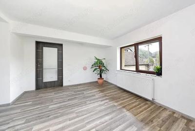 Casă cu Teren 426 Mp în Central - 6