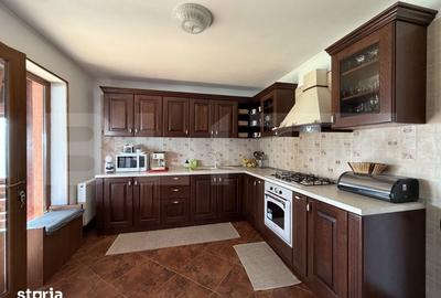 Casă cu 4 camere cu Teren 950 Mp în Cârcea - 3
