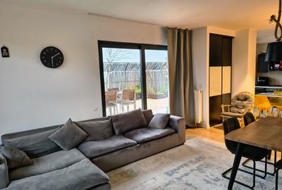 Apartament cu 3 camere decomandat, mobilat în Titan - 3