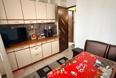 Apartament cu 3 camere decomandat, mobilat în Brazda lui Novac - 11