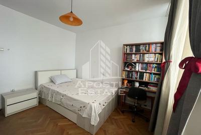 Apartament cu 3 camere decomandat în Spitalul Județean