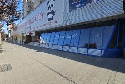 Spațiu comercial, de 289 mp, în Central - 5