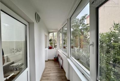 Apartament cu 3 camere decomandat, mobilat în Tractorul - 1