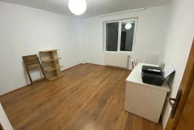 Apartament cu 3 camere decomandat în Moșnița Nouă - 1