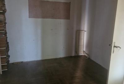 Apartament cu potențial investițional în zona istorică a Constanței Apartament cu potențial investițional în zona istorică a Constanței - 8
