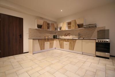 Cetatii; 5 camere, spatiu depozitare, garaj, curte, ideal pentru sediu firma. - 9