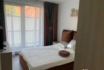 Apartament cu 3 camere decomandat în Brașovul Vechi - 1