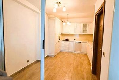 Apartament cu 3 camere decomandat, mobilat în Tractorul - 4