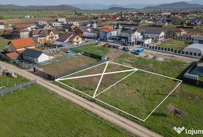 Teren de 479 mp, în Bod - 8
