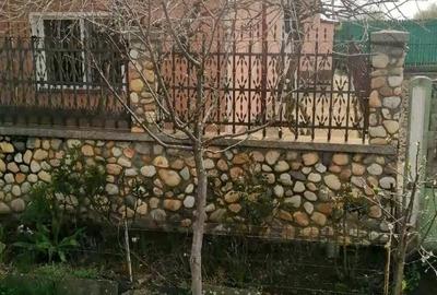 Casă cu 4 camere cu Teren 600 Mp în Căldăraru - 2