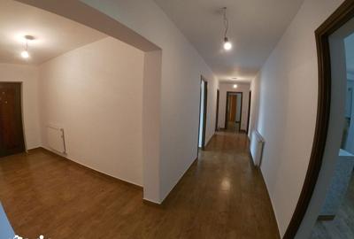 Casă cu 4 camere cu Teren 1000 Mp în Amara - 18