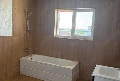 Casă cu 6 camere cu Teren 325 Mp în Dumbrăvița - 2