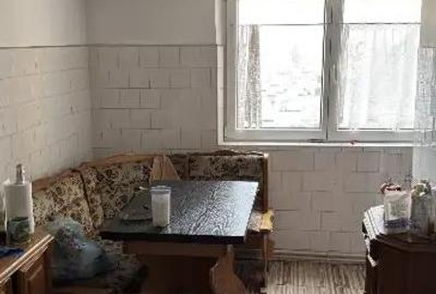 Apartament cu 3 camere decomandat în Central - 2