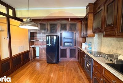 Apartament cu 3 camere în Central - 8