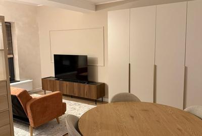 Garsonieră în Cornișa