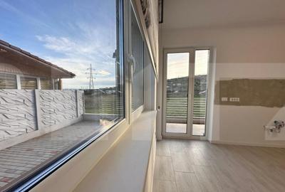 Casă cu 3 camere cu Teren 70 Mp în Cetate - 11