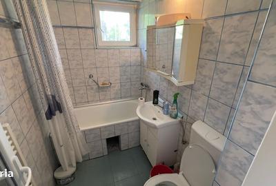 Apartament cu 3 camere decomandat în Petros - 6
