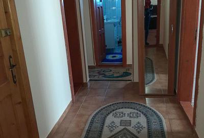 Apartament cu 3 camere decomandat în Exterior Vest - 4