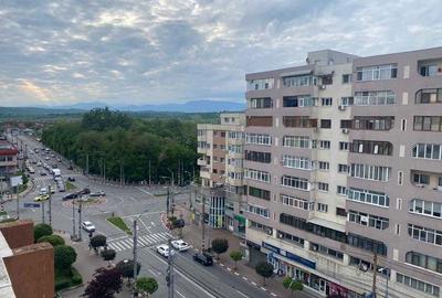 Apartament cu 2 camere semidecomandat în Ultracentral