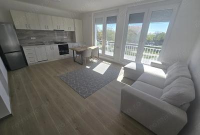 Apartament cu 3 camere semidecomandat în Moșnița Nouă - 1