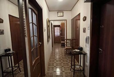 Apartament cu 3 camere decomandat în Independenței - 4