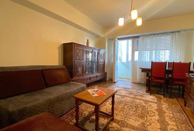 Apartament cu 3 camere decomandat în 1 Mai
