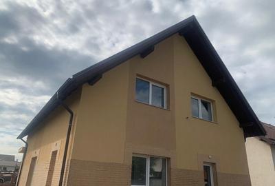 Casă individuală cu 5 camere cu Teren 395 Mp în Malu Mare - 2