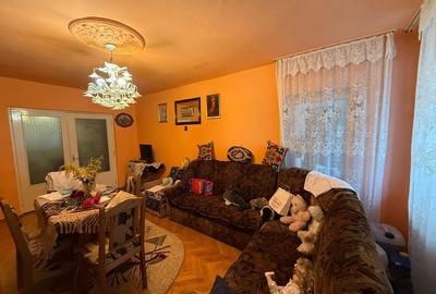 Apartament cu 3 camere decomandat în Bălcescu - 2
