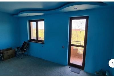Casă cu 4 camere în Central - 1