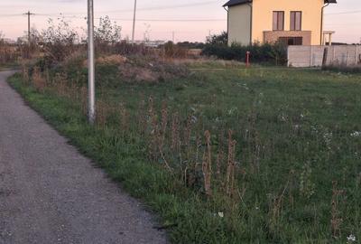 Teren de 457 mp, în Priseaca - 2