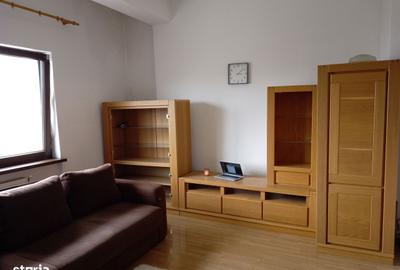 Garsonieră semidecomandată în Central