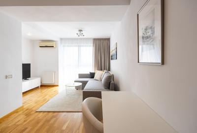 Apartament cu 2 camere semidecomandat, mobilat în Central