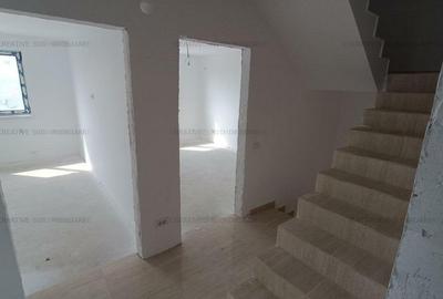 Vila P + 1 + M - 5 Camere - 160 mp utili - teren 202 mp - 17