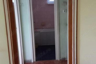 De Vanzare Apartament cu 3 Camere, Semidecomandat Turda - 4