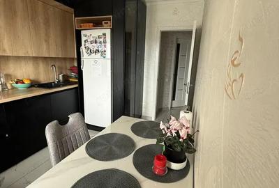 Vanzare o garsoniera, situata in zona Gorjului Vanzare o garsoniera, situata in zona Gorjului - 3