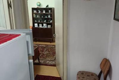 Apartament cu 3 camere semidecomandat în Viziru 1 - 3