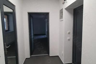 Spațiu comercial, de 60 mp, în Decebal - 4