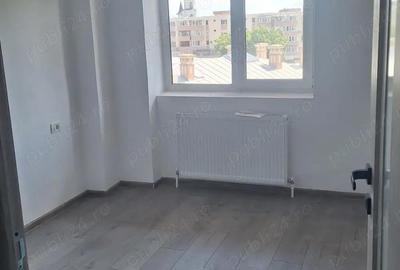Ultracentral 3 camere Ultracentral 3 camere - 3